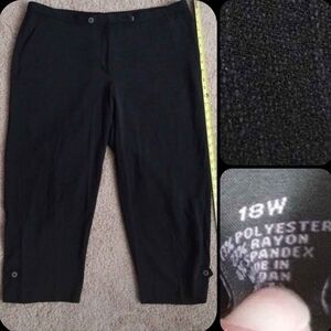 SIZE 18W INVESTMENTS II slacks pants capri ladies womens black (B23)